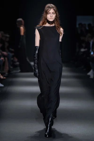 Look 26